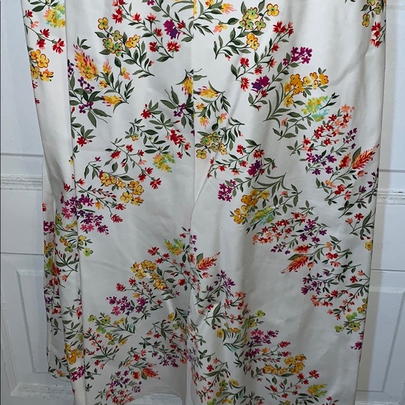 Madison Leigh Floral Dress - Picture 3 of 7